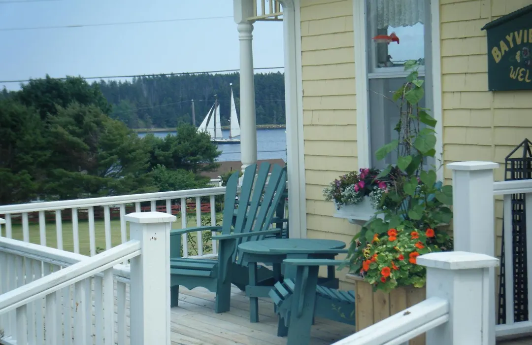 Bayview Pines Country Inn B&B-1